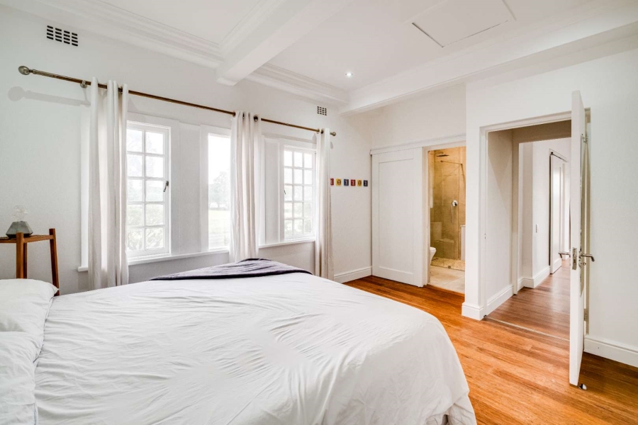 2 Bedroom Property for Sale in Rondebosch Western Cape